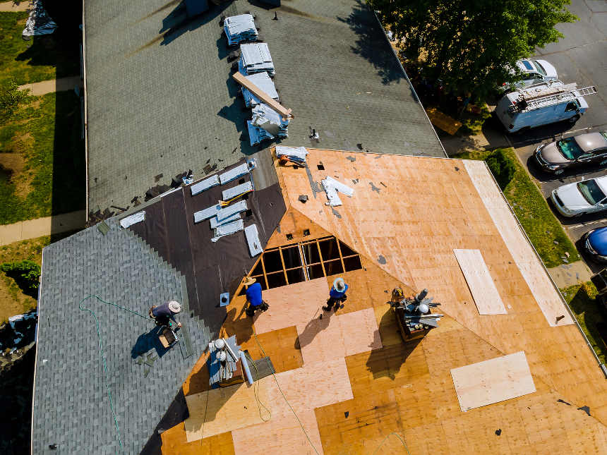 https://www.solidstateconstruction.com/wp-content/uploads/2022/07/roof-replacement-project-in-central-ma.jpg