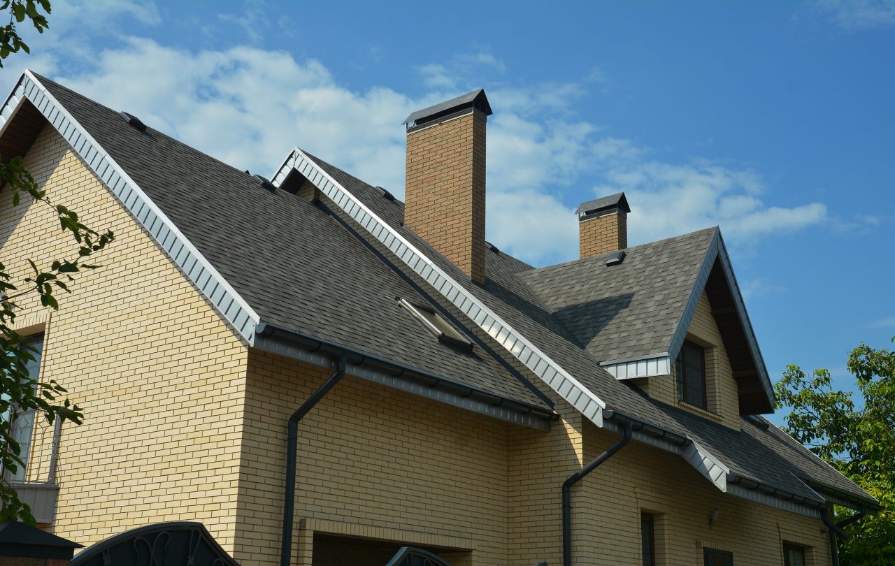 https://www.solidstateconstruction.com/wp-content/uploads/2023/06/Quality-Residential-Asphalt-Roofing-Bedford-MA-1280x810.jpg